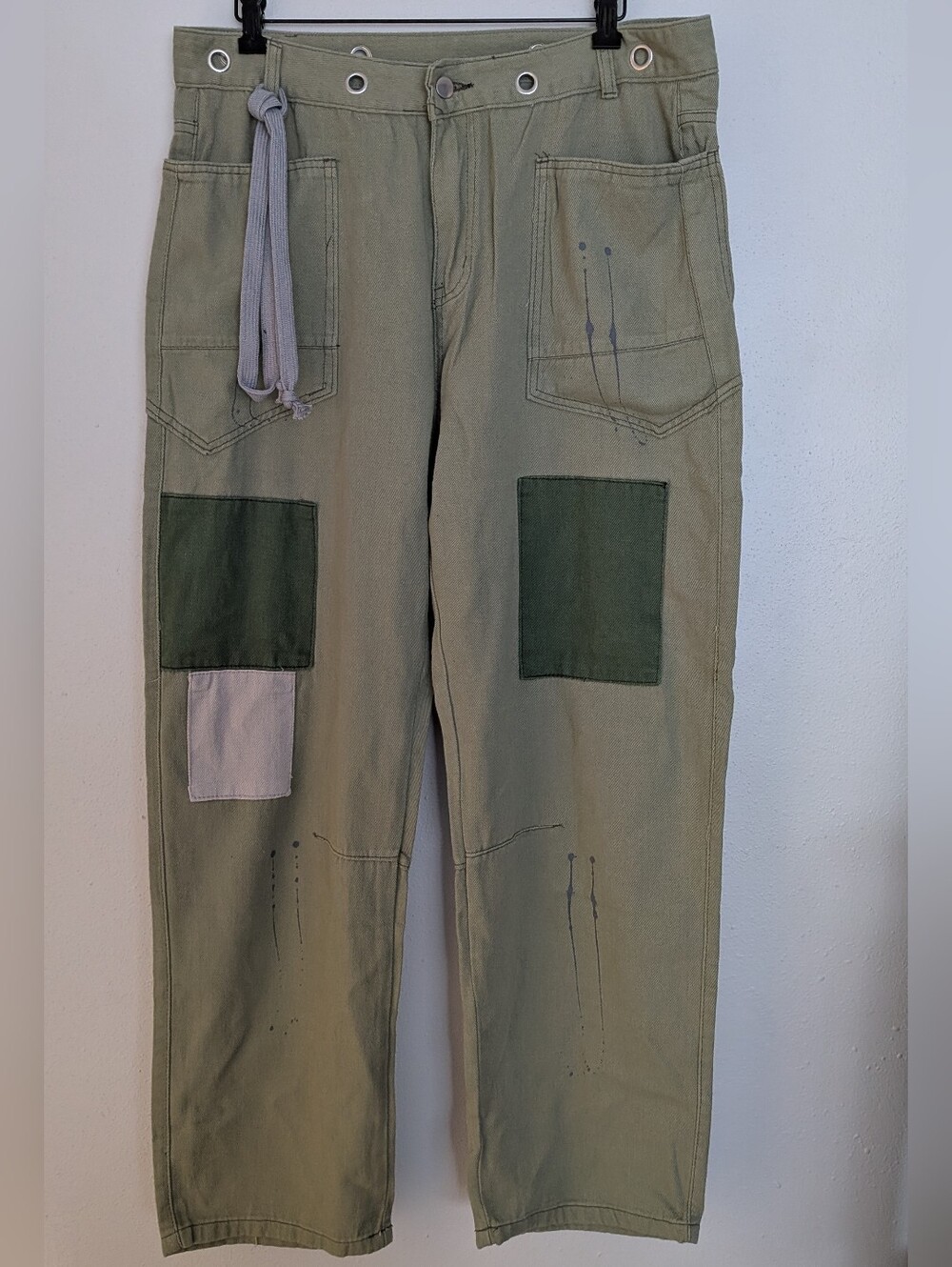 Lacceti Pants